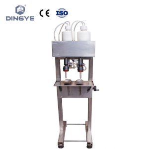 YT-2 vacuum liquid filling machine